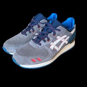 ASICS GEL LYTE III Men's Gray Suede Sneakers with Blue Lining and Red Accents